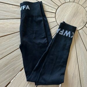 Sarah’s day X white fox leggings size XS